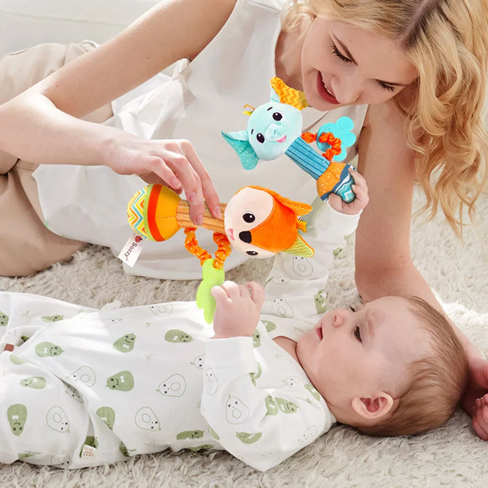 Hochet eveil bebe peluche coloree stimulation visuelle — Velours Bébé
