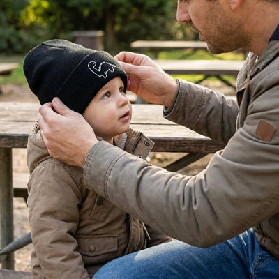 Bonnet bébé dinosaure tricot vert enfant hiver — Velours Bébé