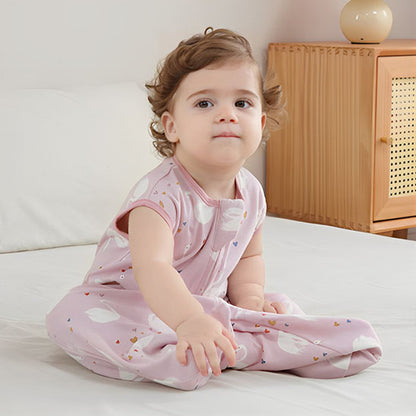 gigoteuse sans manches bebe coton motif cygnes rose maman bebe assis 2
