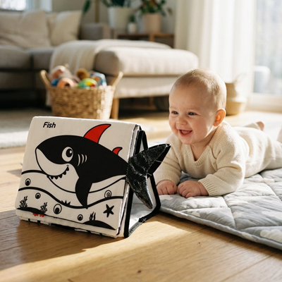 livre bebe tissu noir blanc requin bebe 1